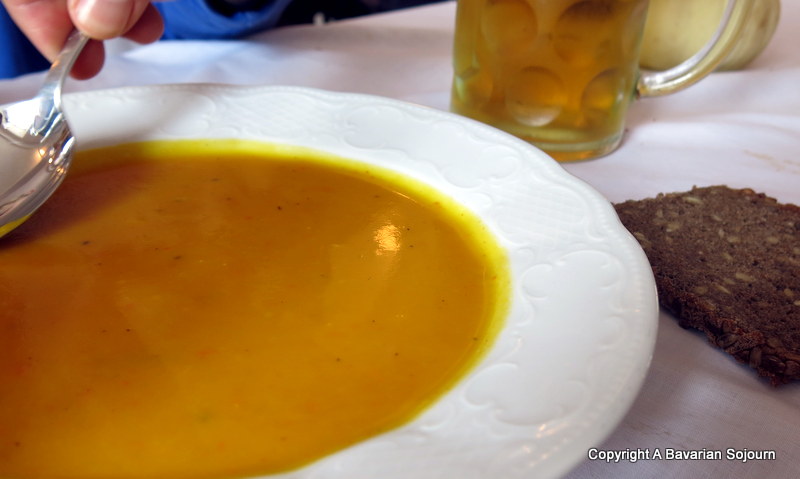 what else but pumpkin soup for lunch? 