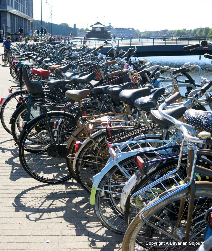 bikes amsterdam