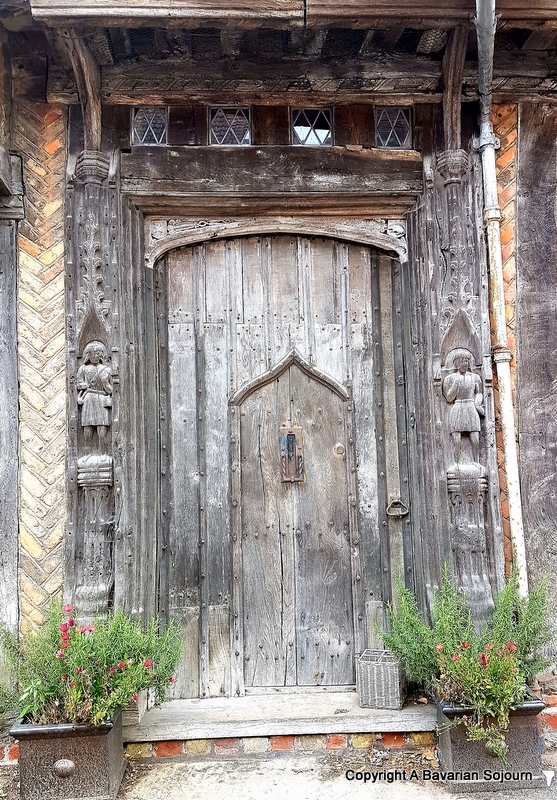 De Veer Hall Door 