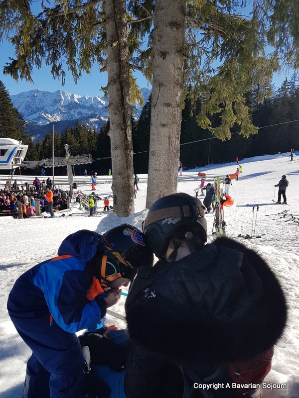 teaching your toddler to ski 